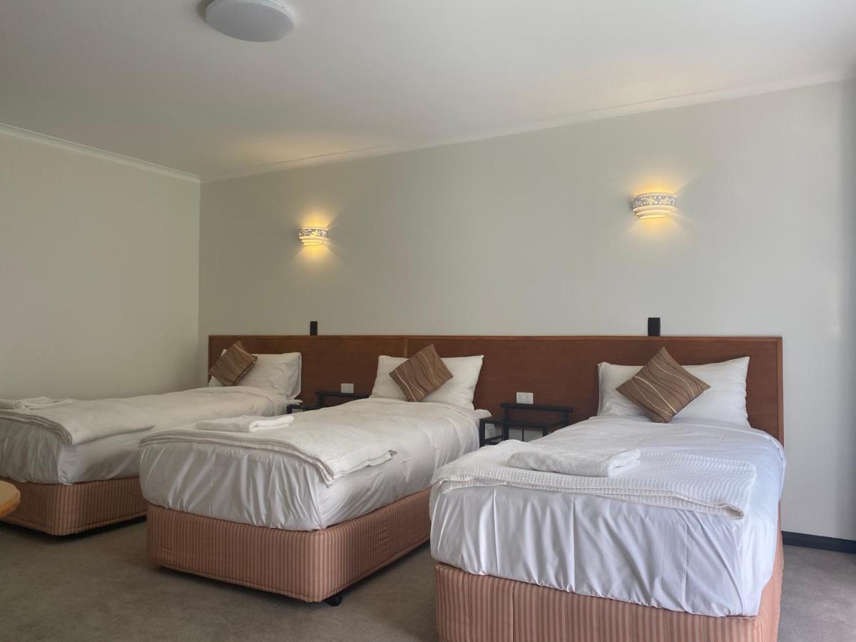 Motel Country Plaza 3*
