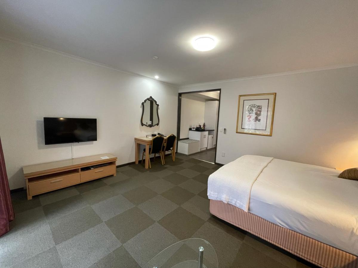 Motel Country Plaza 3*