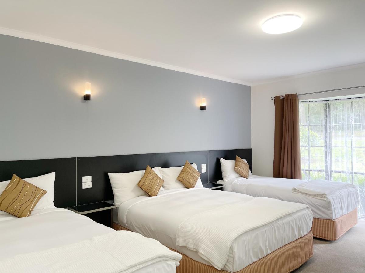 Country Plaza Motel