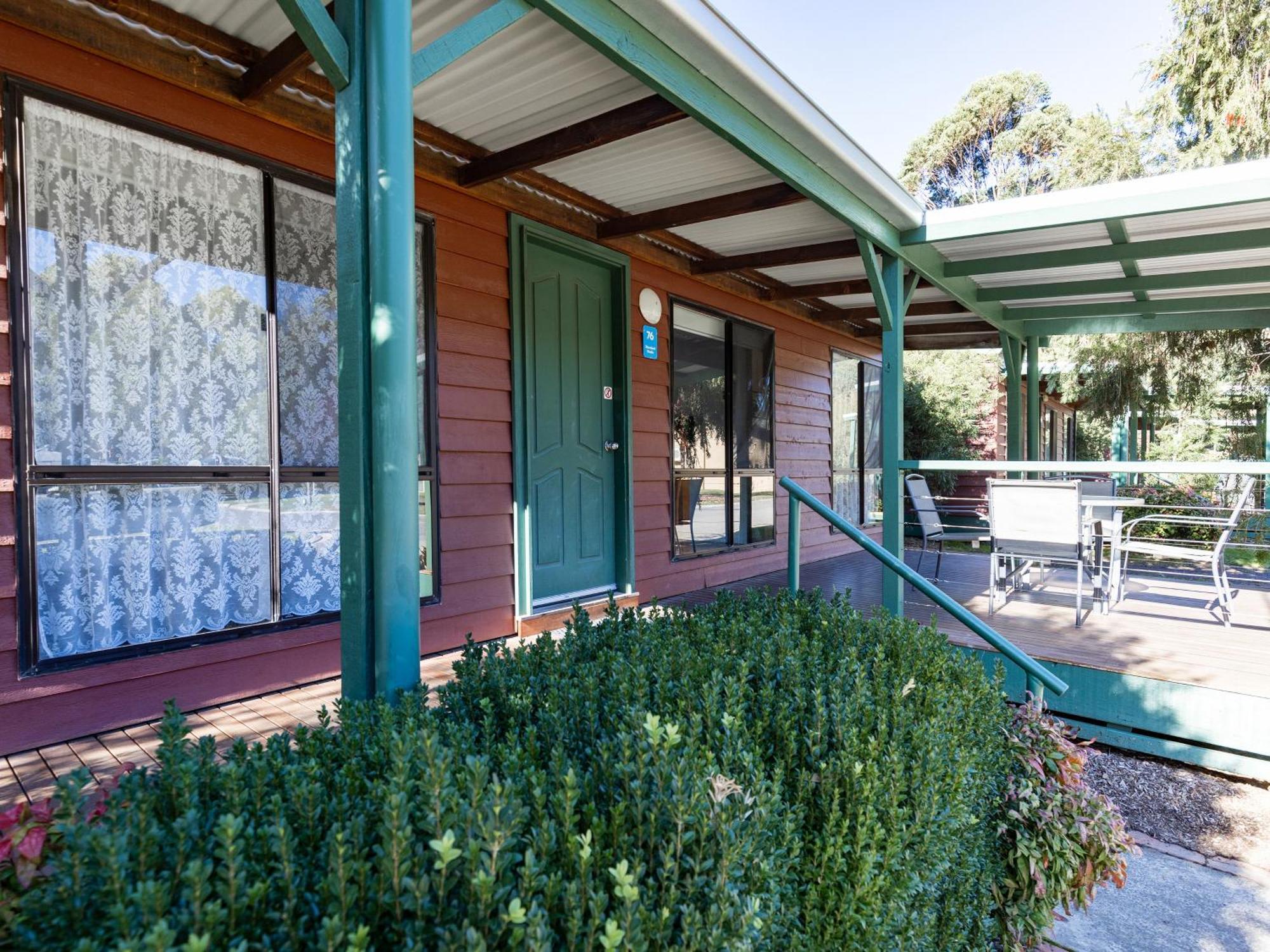 Nrma Holiday park 4*