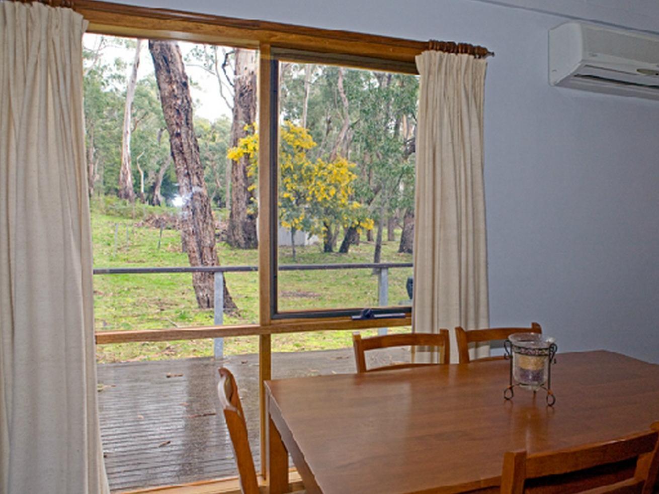 Bagara Holiday Halls Gap