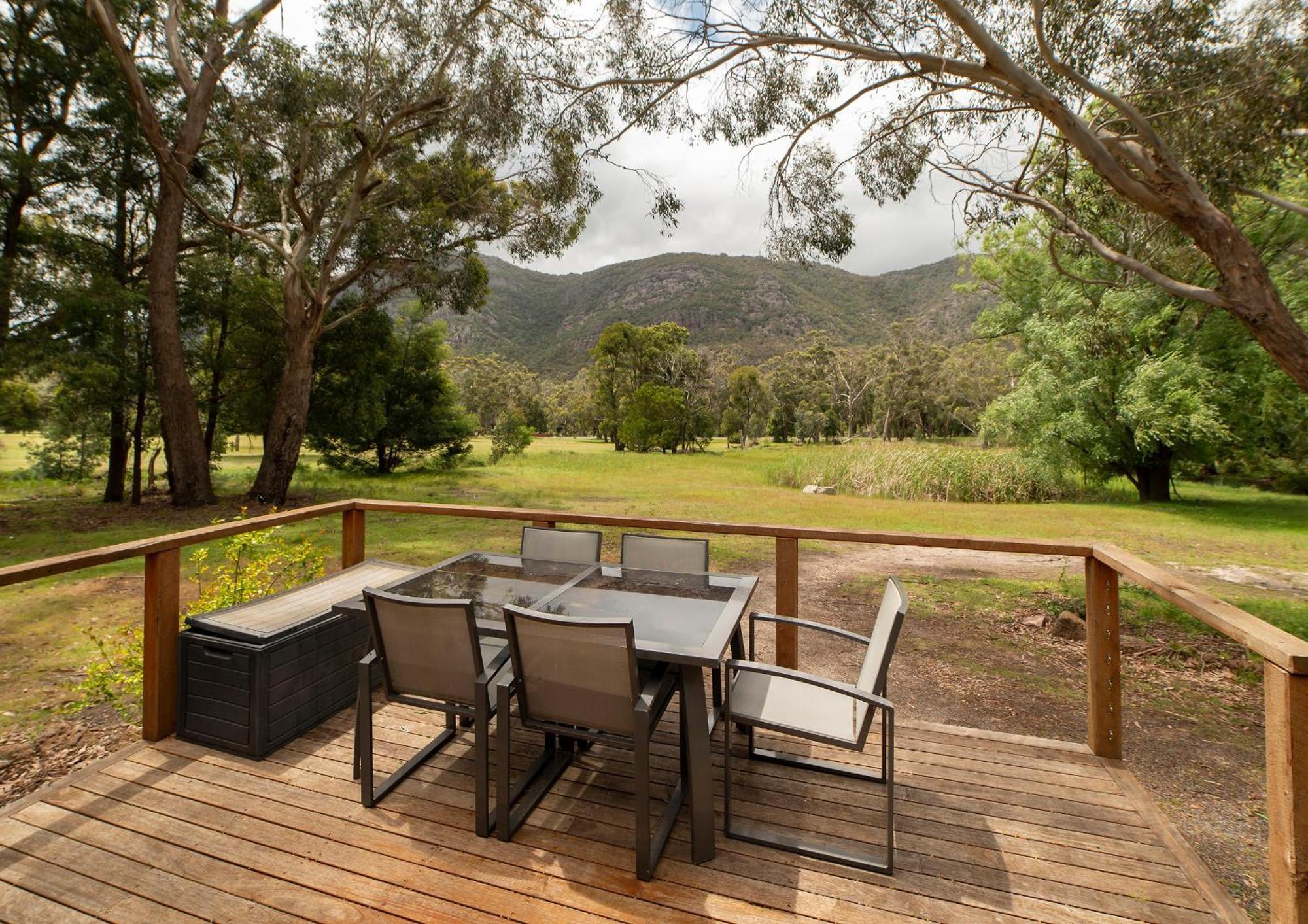 Lodge Valley *
