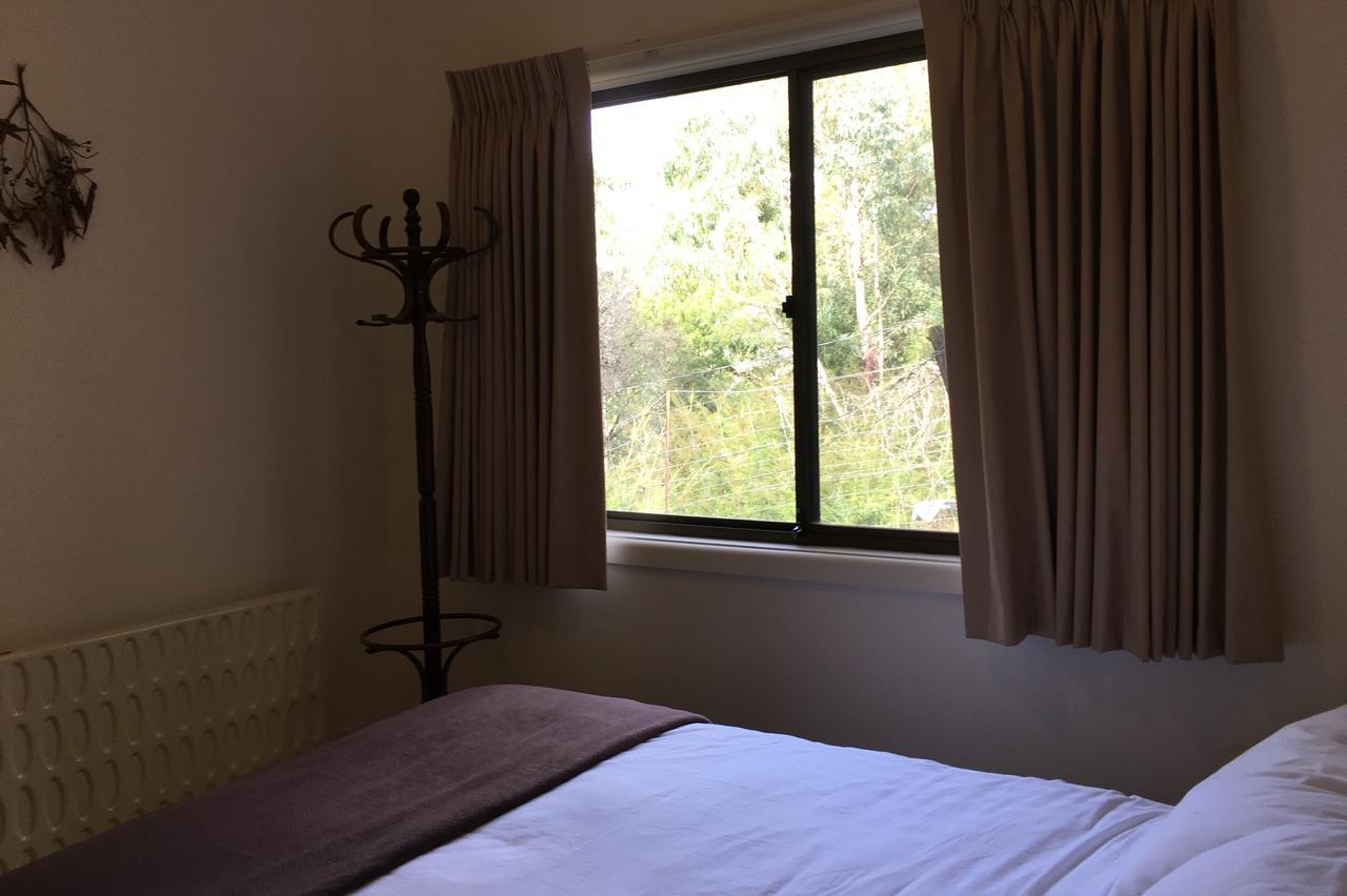 The Ledge Holiday House * Halls Gap